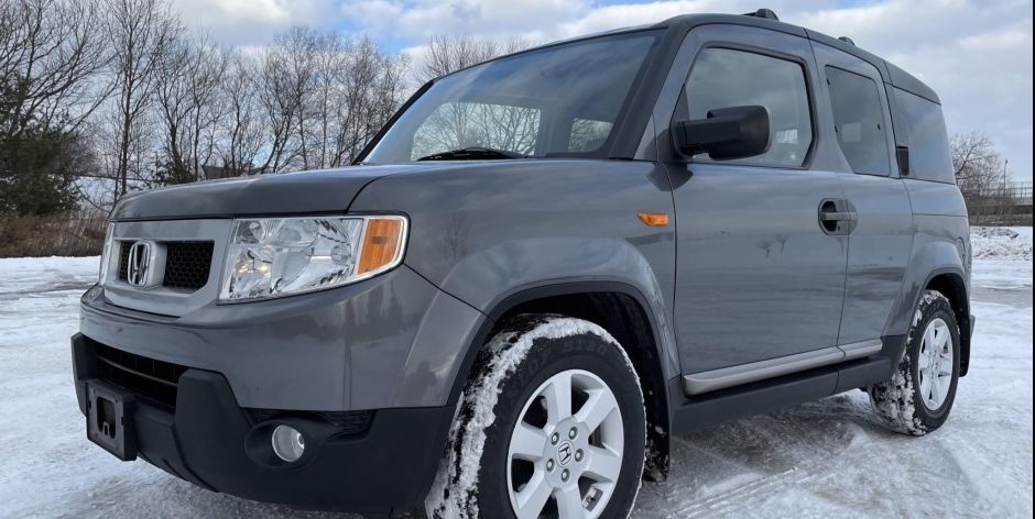 2010 Honda Element Is our Bring a Trailer Auction Pick of the Day