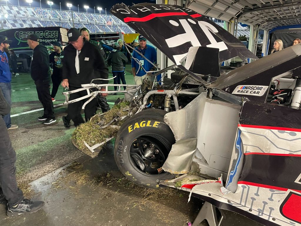 Last-Lap Xfinity Wreck At Daytona Rips Engine From Myatt Snider’s Car