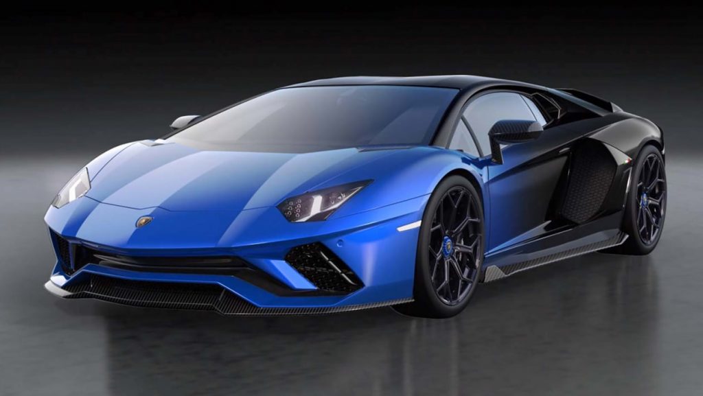 Final Lamborghini Aventador coupe to be auctioned alongside virtual NFT replica